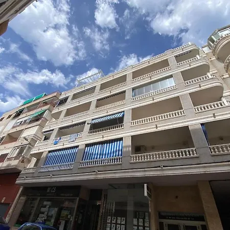 Piso Con Terraza Junto A La Playa Del Cura *